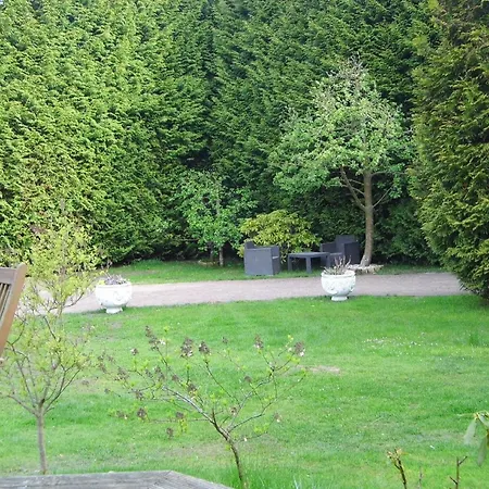 Freistehendes Am Malerischen Nepperminer Mit Terrasse Und Ruderboot *